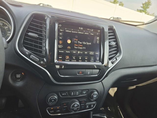 Jeep Cherokee Vehicle Full-screen Gallery Image 21