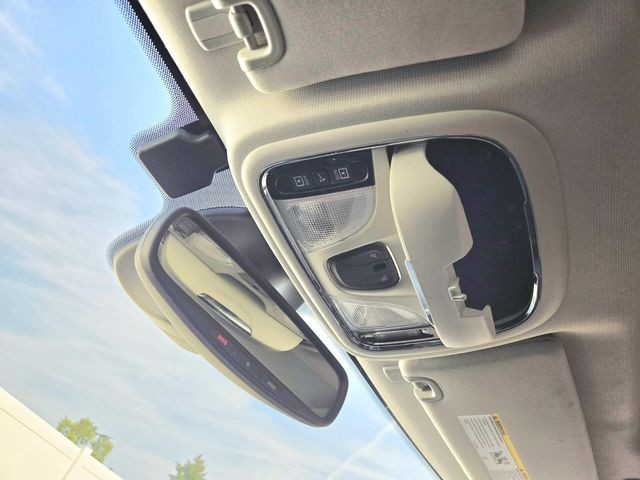 Jeep Cherokee Vehicle Full-screen Gallery Image 30