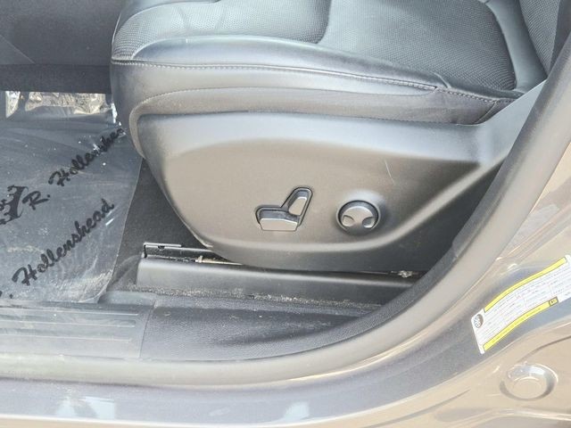 Jeep Cherokee Vehicle Full-screen Gallery Image 35