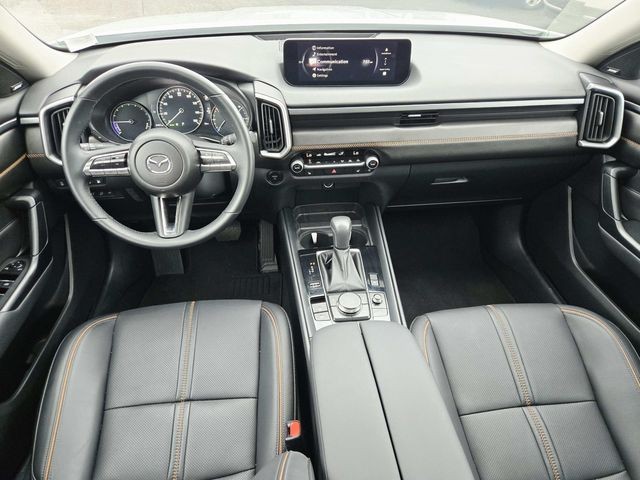 Mazda CX-50 Hybrid Vehicle Full-screen Gallery Image 07