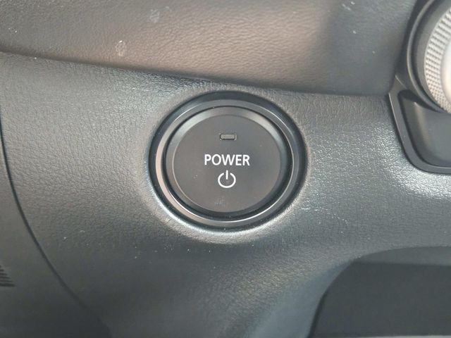 Mazda CX-50 Hybrid Vehicle Full-screen Gallery Image 28