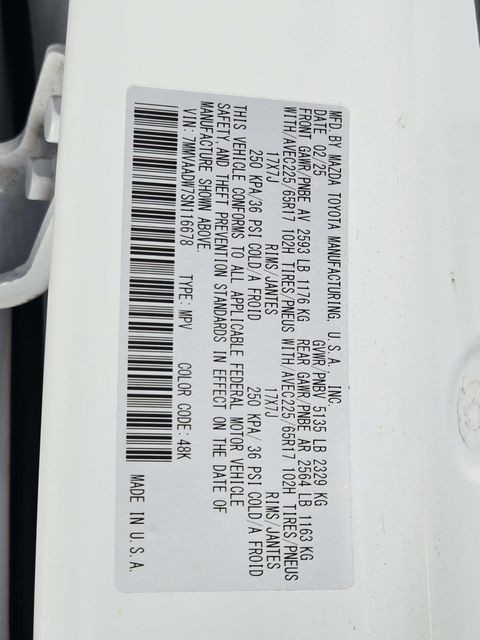 Mazda CX-50 Hybrid Vehicle Full-screen Gallery Image 37