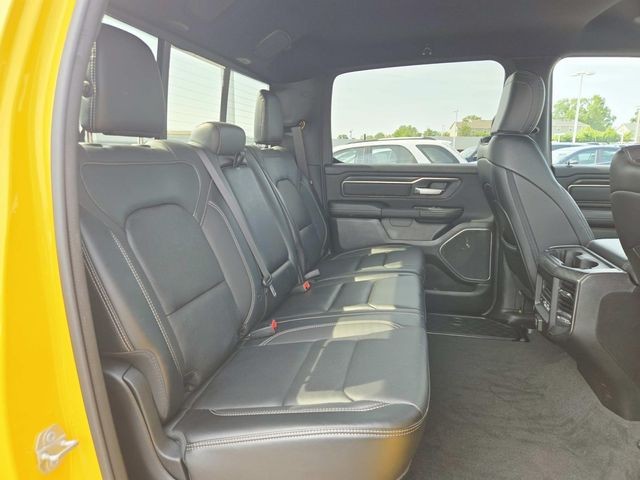 Ram 1500 Vehicle Full-screen Gallery Image 14