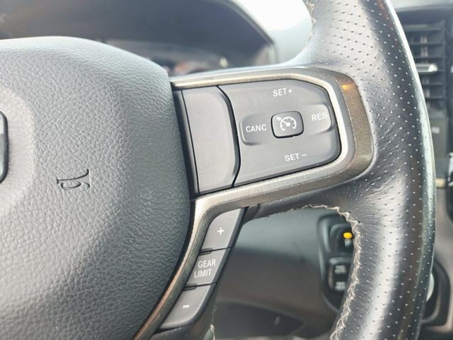 Ram 1500 Vehicle Full-screen Gallery Image 23