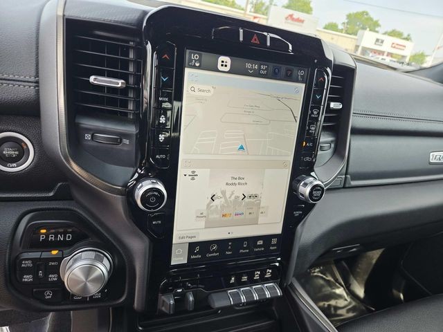 Ram 1500 Vehicle Full-screen Gallery Image 26