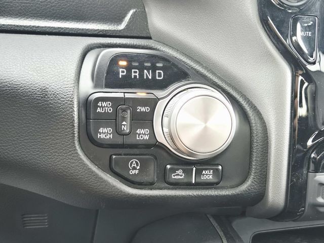 Ram 1500 Vehicle Full-screen Gallery Image 31