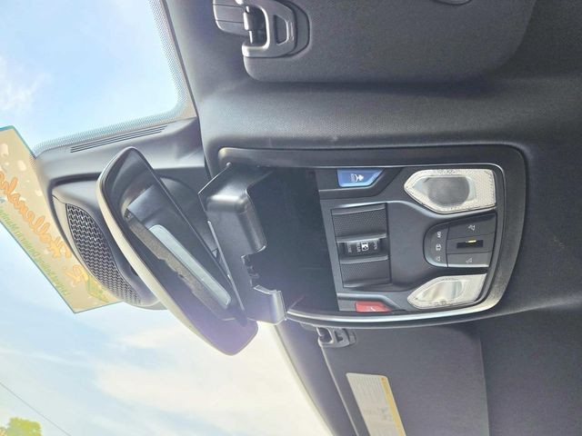 Ram 1500 Vehicle Full-screen Gallery Image 33