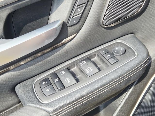 Ram 1500 Vehicle Full-screen Gallery Image 38