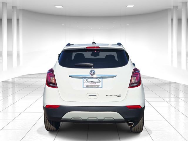 Buick Encore Vehicle Full-screen Gallery Image 04
