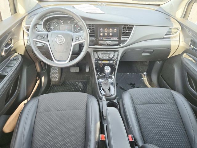 Buick Encore Vehicle Full-screen Gallery Image 06