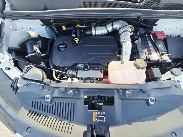 Buick Encore Vehicle Full-screen Gallery Image 14