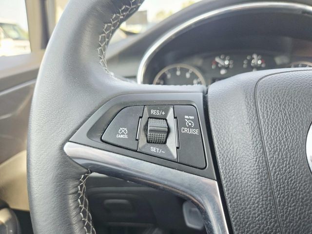 Buick Encore Vehicle Full-screen Gallery Image 16