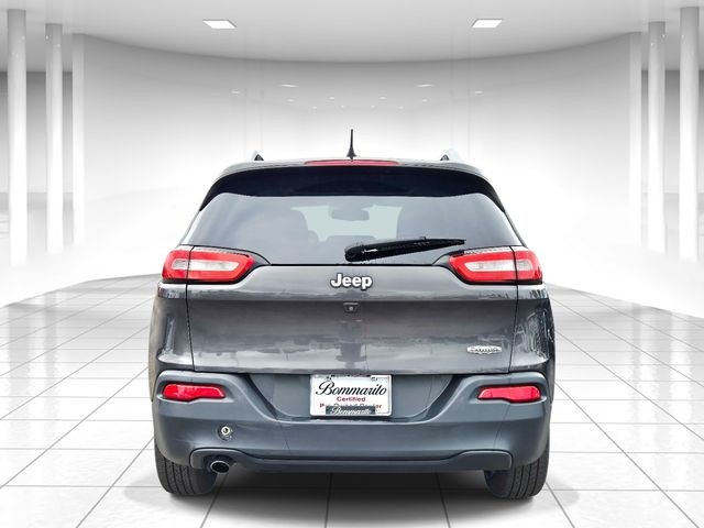 Jeep Cherokee Vehicle Full-screen Gallery Image 04