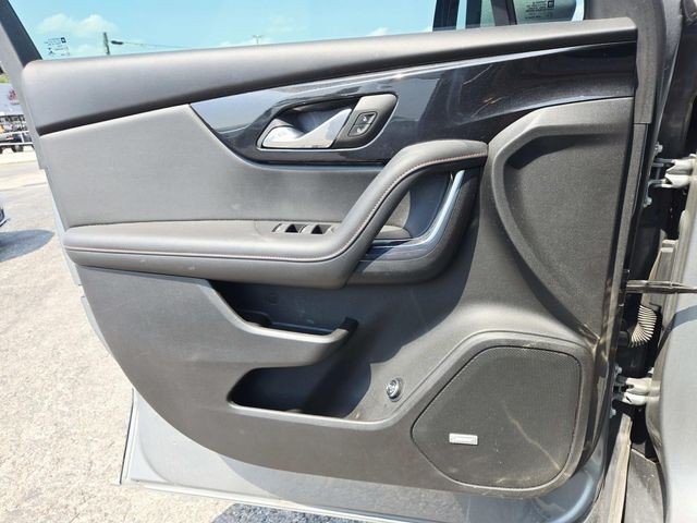 Chevrolet Blazer Vehicle Full-screen Gallery Image 17