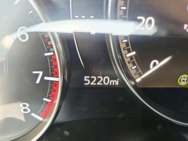Mazda CX-30 Vehicle Full-screen Gallery Image 19