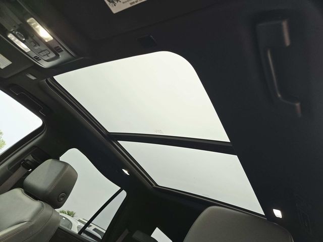Chevrolet Tahoe Vehicle Full-screen Gallery Image 06