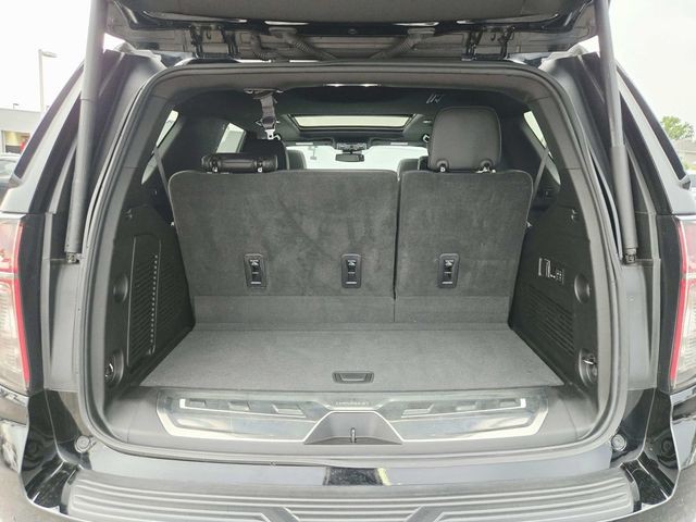 Chevrolet Tahoe Vehicle Full-screen Gallery Image 12