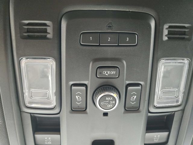 Chevrolet Tahoe Vehicle Full-screen Gallery Image 32