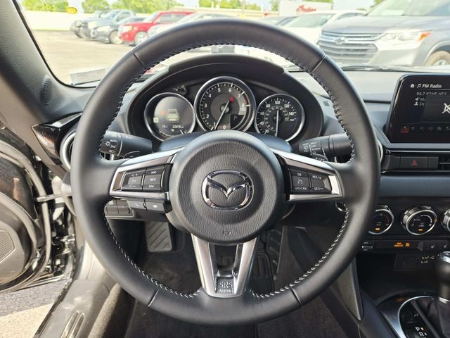 Mazda Miata RF Vehicle Full-screen Gallery Image 12