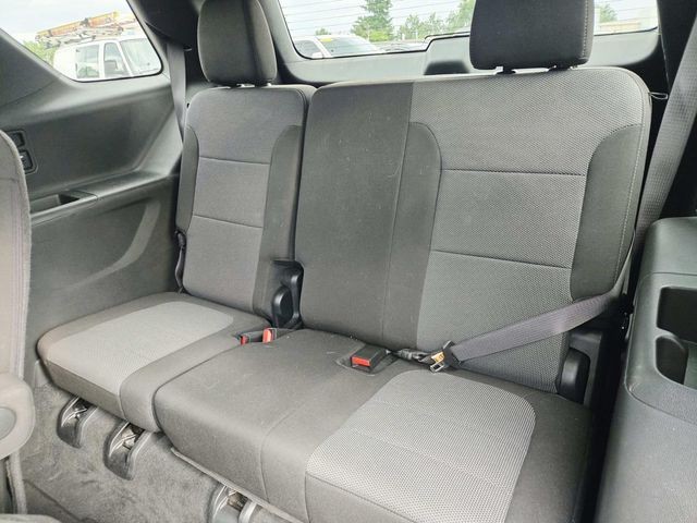 Chevrolet Traverse Vehicle Full-screen Gallery Image 10