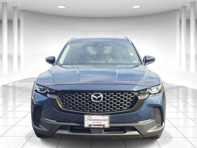 Mazda CX-50 Vehicle Full-screen Gallery Image 05
