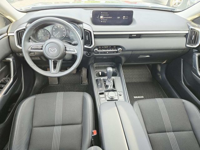 Mazda CX-50 Vehicle Full-screen Gallery Image 06