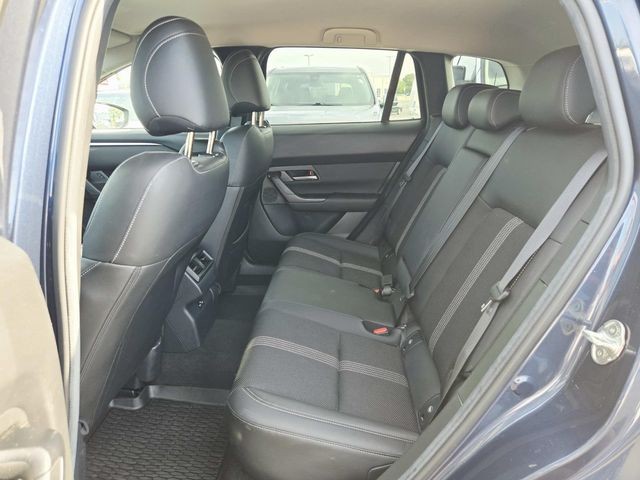 Mazda CX-50 Vehicle Full-screen Gallery Image 09