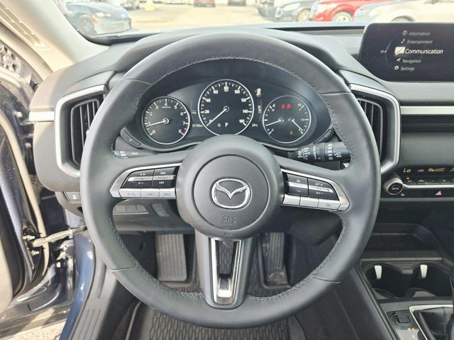 Mazda CX-50 Vehicle Full-screen Gallery Image 15