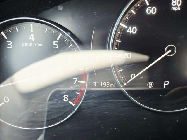 Mazda CX-50 Vehicle Full-screen Gallery Image 19