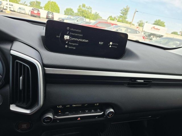 Mazda CX-50 Vehicle Full-screen Gallery Image 20