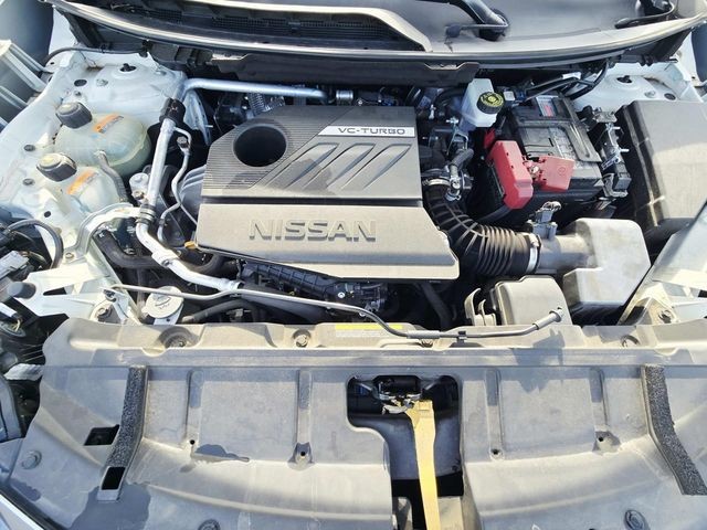 Nissan Rogue Vehicle Full-screen Gallery Image 14