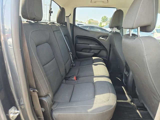 Chevrolet Colorado Vehicle Full-screen Gallery Image 13