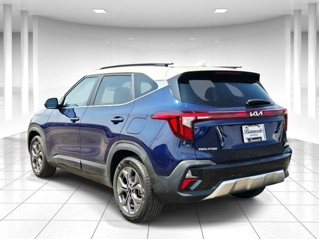Kia Seltos Vehicle Full-screen Gallery Image 03