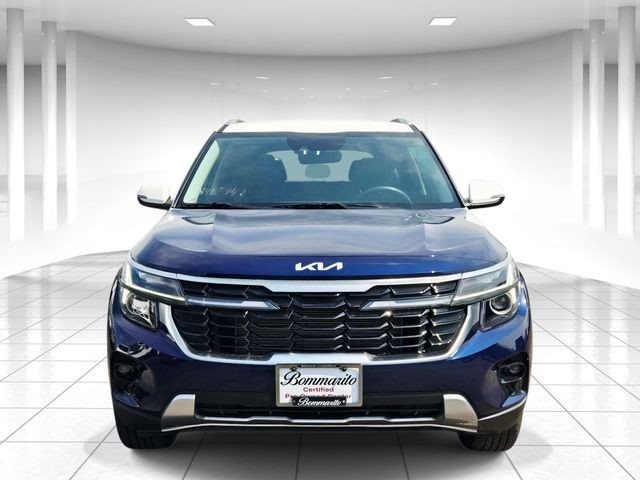 Kia Seltos Vehicle Full-screen Gallery Image 05