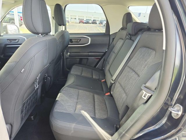 Ford Bronco Sport Vehicle Full-screen Gallery Image 10
