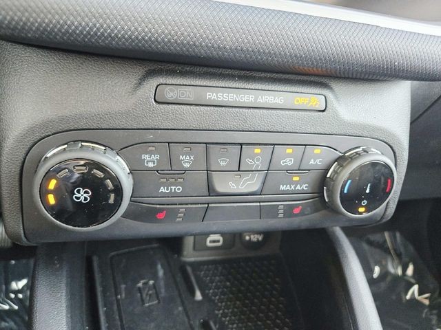 Ford Bronco Sport Vehicle Full-screen Gallery Image 26