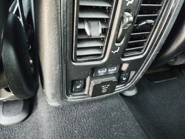 Jeep Grand Cherokee Vehicle Full-screen Gallery Image 11