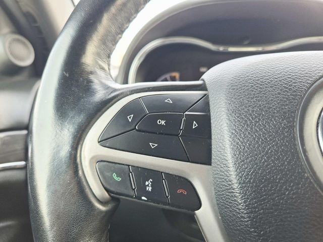 Jeep Grand Cherokee Vehicle Full-screen Gallery Image 18