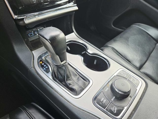 Jeep Grand Cherokee Vehicle Full-screen Gallery Image 28