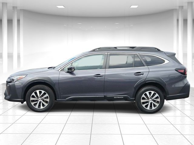Subaru Outback Vehicle Full-screen Gallery Image 02