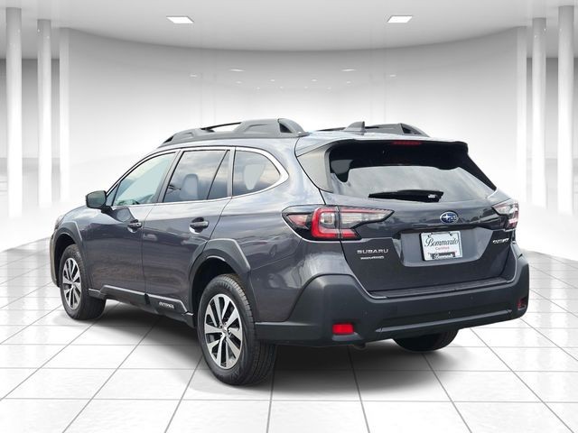 Subaru Outback Vehicle Full-screen Gallery Image 03