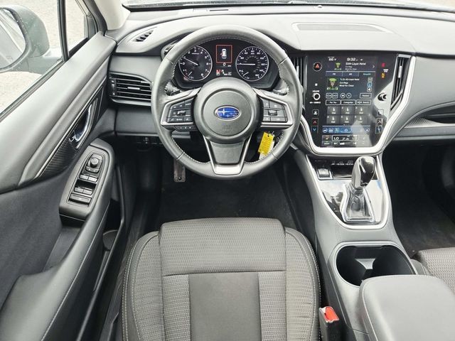 Subaru Outback Vehicle Full-screen Gallery Image 07