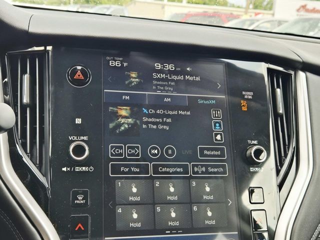 Subaru Outback Vehicle Full-screen Gallery Image 21