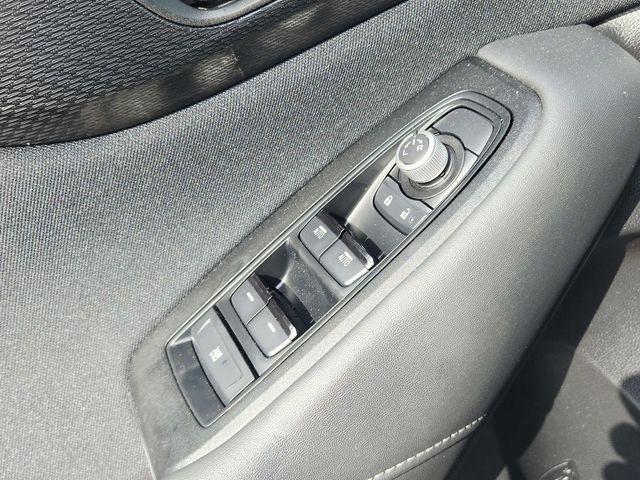 Subaru Outback Vehicle Full-screen Gallery Image 28