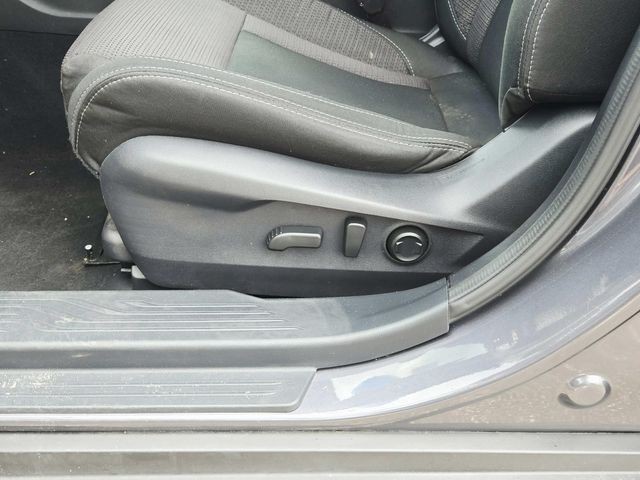 Subaru Outback Vehicle Full-screen Gallery Image 29
