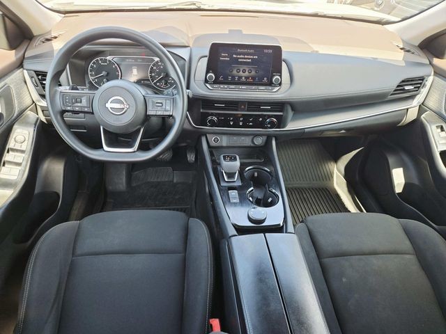 Nissan Rogue Vehicle Full-screen Gallery Image 06