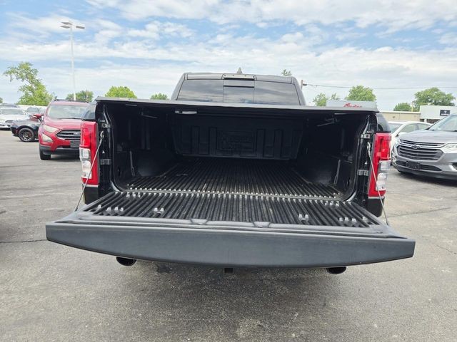 Ram 1500 Vehicle Full-screen Gallery Image 10