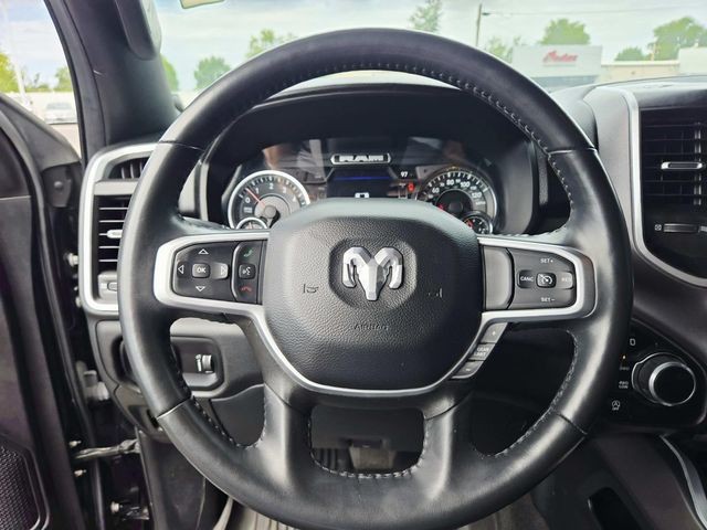Ram 1500 Vehicle Full-screen Gallery Image 19
