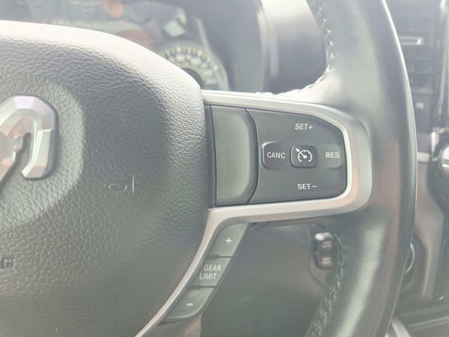 Ram 1500 Vehicle Full-screen Gallery Image 21