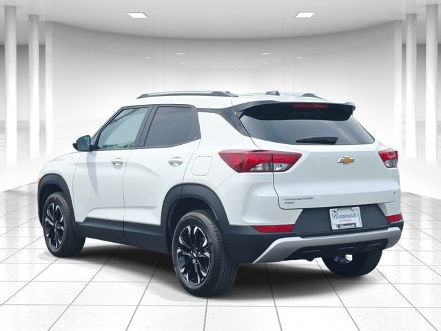 Chevrolet Trailblazer Vehicle Full-screen Gallery Image 03